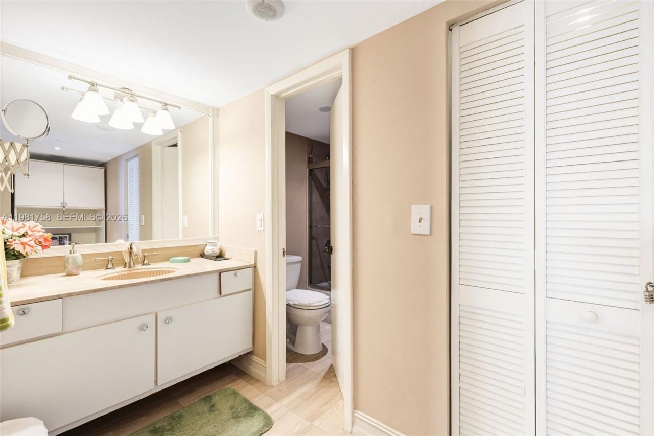 9273 Collins Ave , Unit 1109, Surfside, FL 33154 Photo