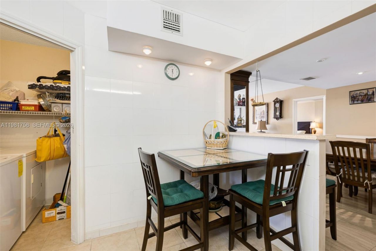 9273 Collins Ave , Unit 1109, Surfside, FL 33154 Photo