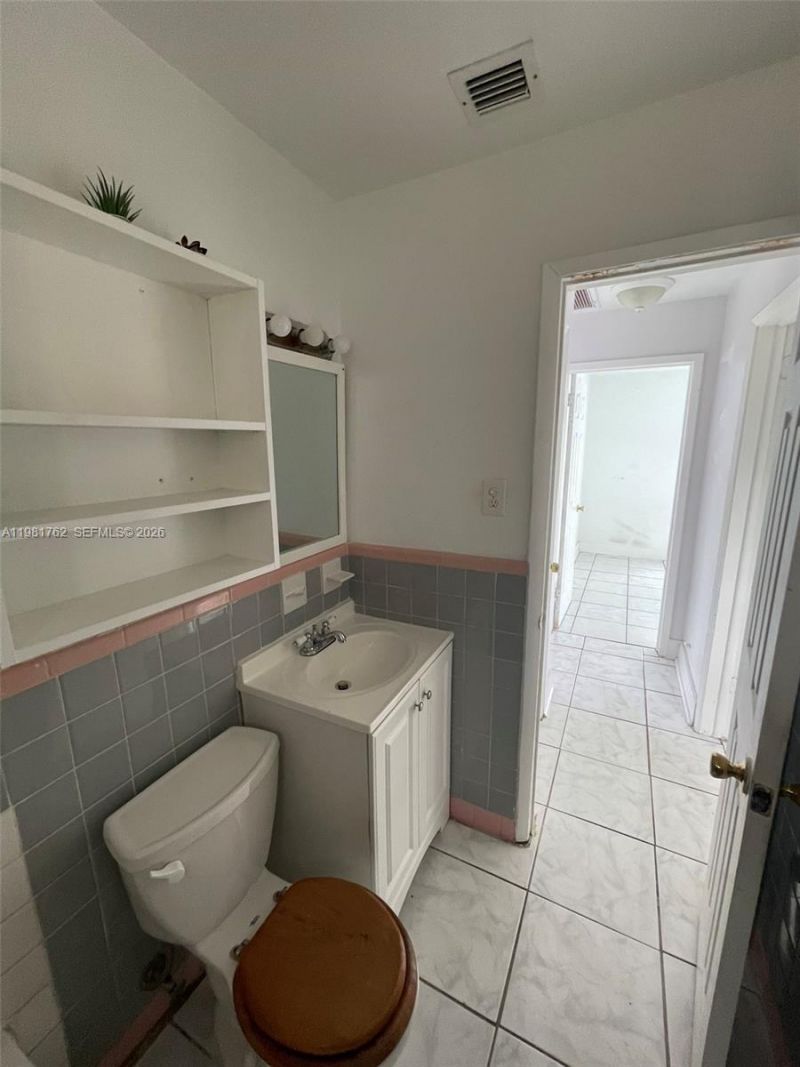 5751 SW 38th Ct , Davie, FL 33314 Photo