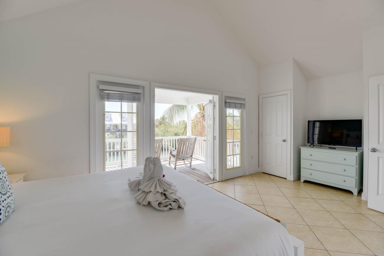 12399 Overseas Highway, Unit 5, Marathon, FL 33050 Photo