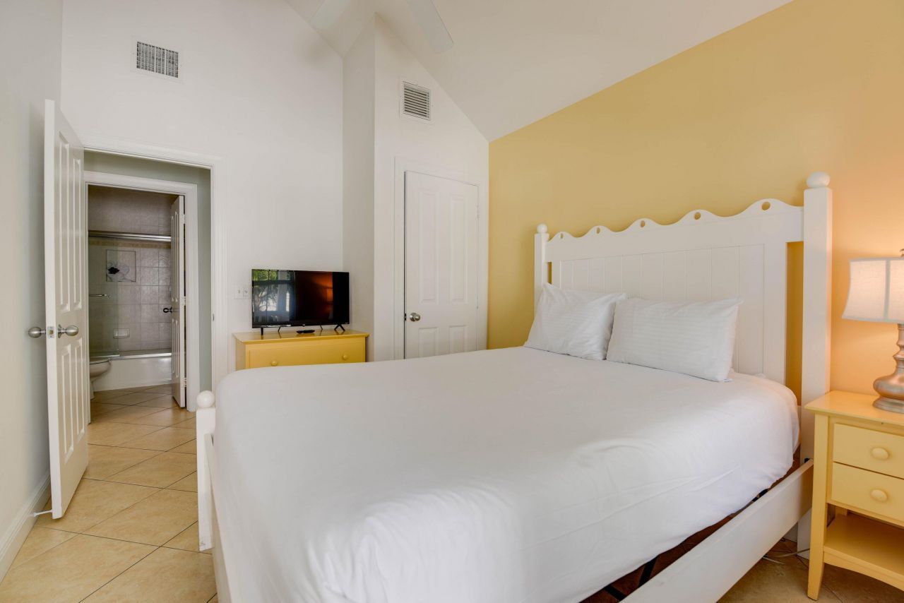 12399 Overseas Highway, Unit 5, Marathon, FL 33050 Photo