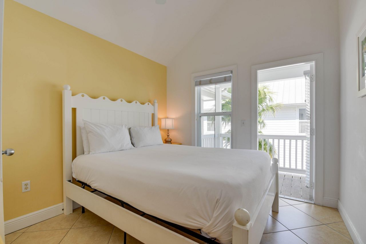 12399 Overseas Highway, Unit 5, Marathon, FL 33050 Photo