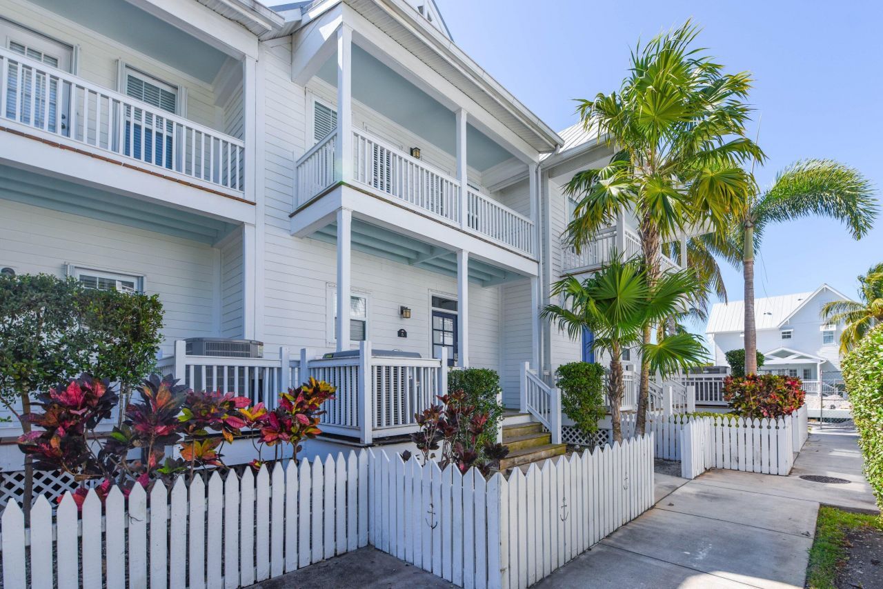 12399 Overseas Highway, Unit 5, Marathon, FL 33050 Photo