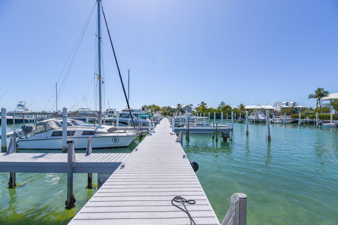 12399 Overseas Highway, Unit 5, Marathon, FL 33050 Photo