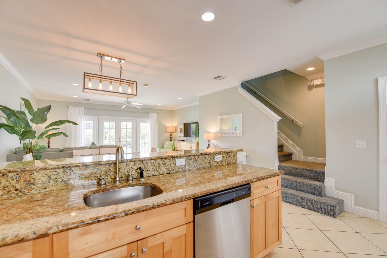 12399 Overseas Highway, Unit 5, Marathon, FL 33050 Photo