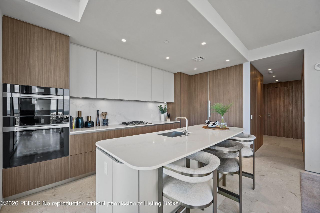 200 Arkona Court, Unit 2302, West Palm Beach, FL 33401 Photo