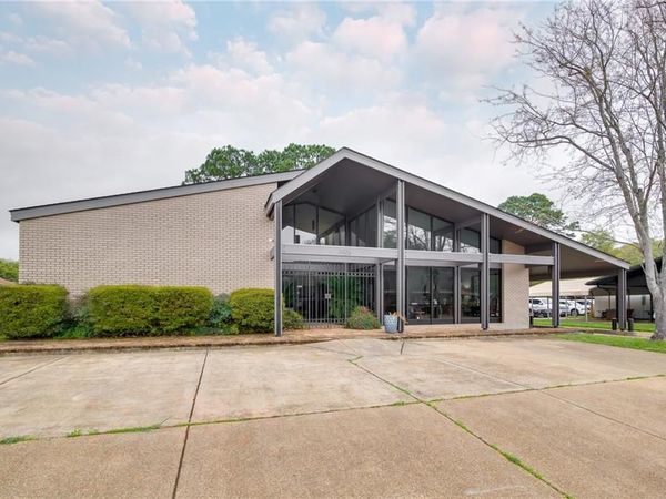 3908 PARLIAMENT Drive, Alexandria, LA 71303