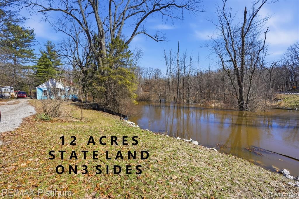 2555 E Cohoctah Road, Deerfield Township, MI 48855 Main Photo