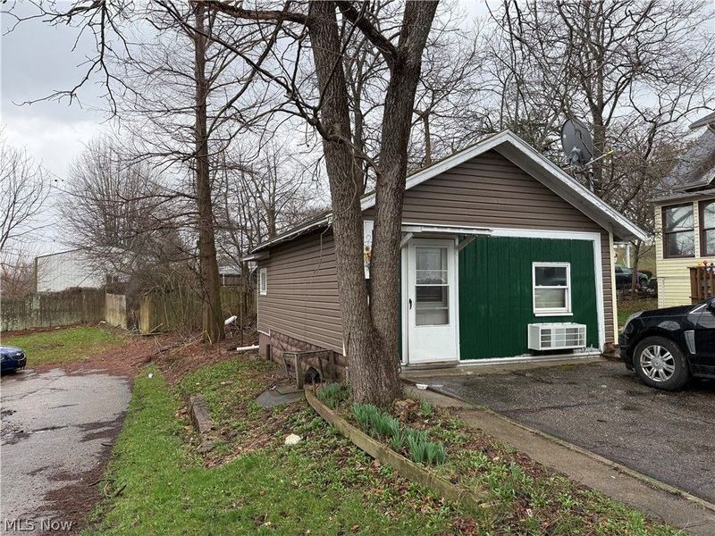 108 Oaklawn Avenue, Unit B, Woodsfield, OH 43793 Photo 4