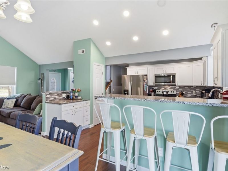 110 Wilshire Court, Elyria, OH 44035 Photo 12