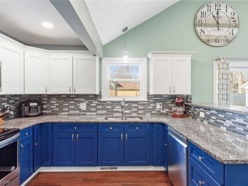 110 Wilshire Court, Elyria, OH 44035 Photo 15