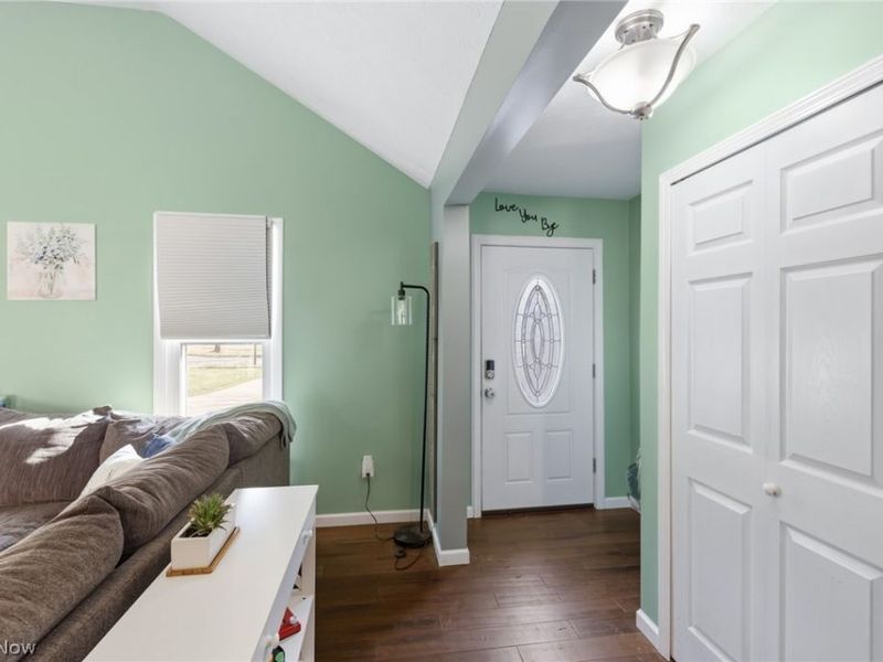 110 Wilshire Court, Elyria, OH 44035 Photo 7