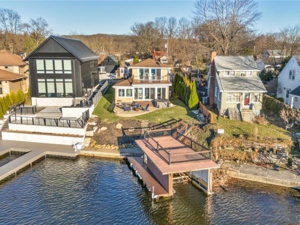 4786 Bickford Avenue, Akron, OH 44319