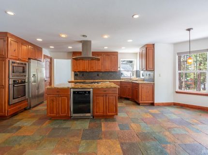 1897 Talbot Place, South Lake Tahoe, CA 96150 Photo