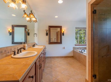 1897 Talbot Place, South Lake Tahoe, CA 96150 Photo