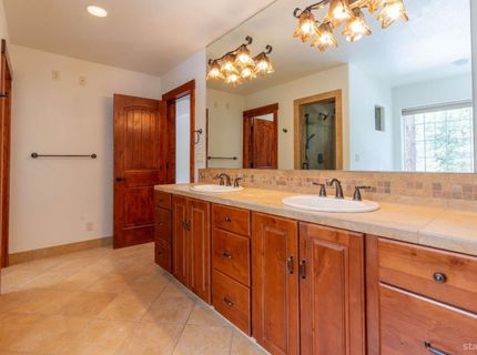 1897 Talbot Place, South Lake Tahoe, CA 96150 Photo