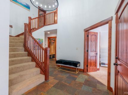 1897 Talbot Place, South Lake Tahoe, CA 96150 Photo