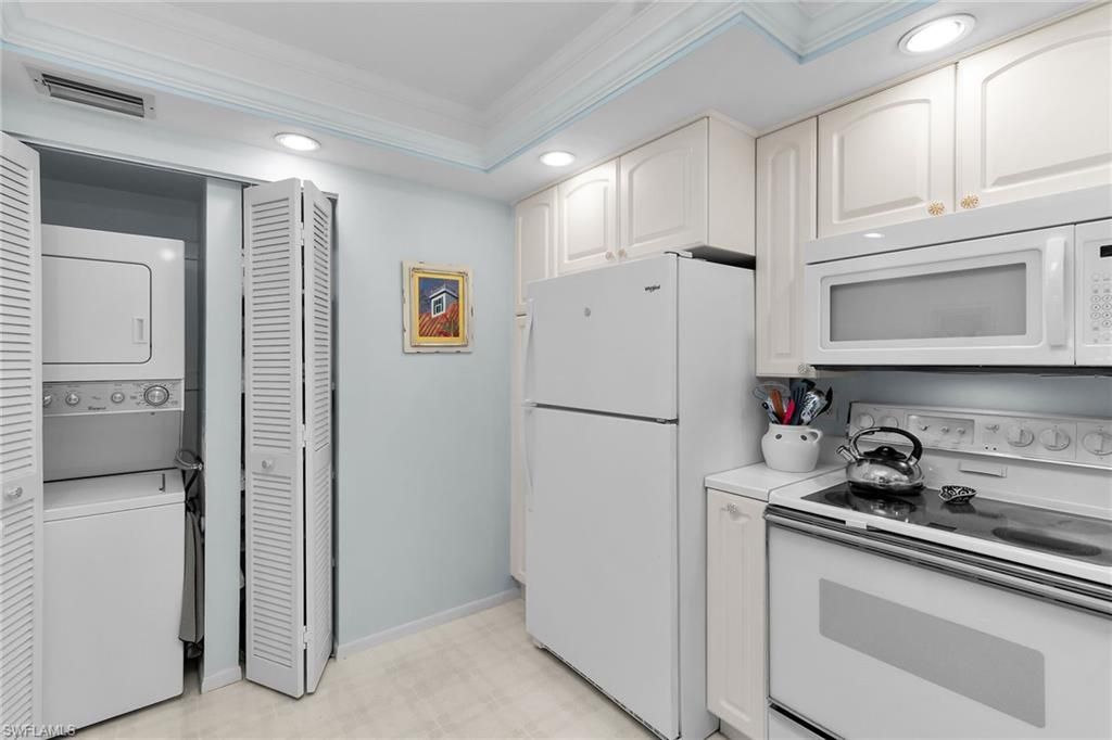 4150 Crayton Rd, Unit B6, Naples, FL 34103 Photo