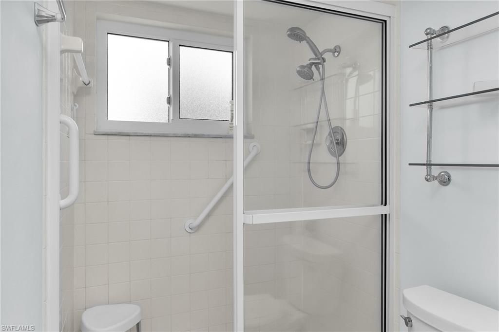 4150 Crayton Rd, Unit B6, Naples, FL 34103 Photo