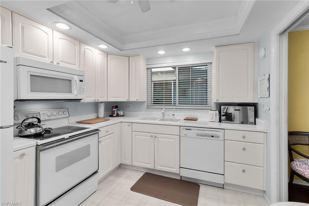 4150 Crayton Rd, Unit B6, Naples, FL 34103 Photo