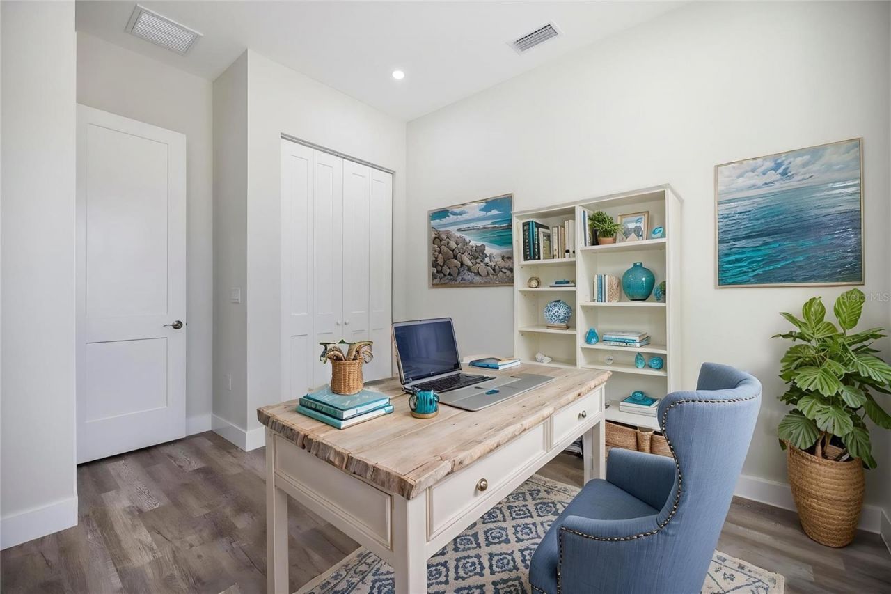 3525 Mcintosh Road, Sarasota, FL 34232 Photo