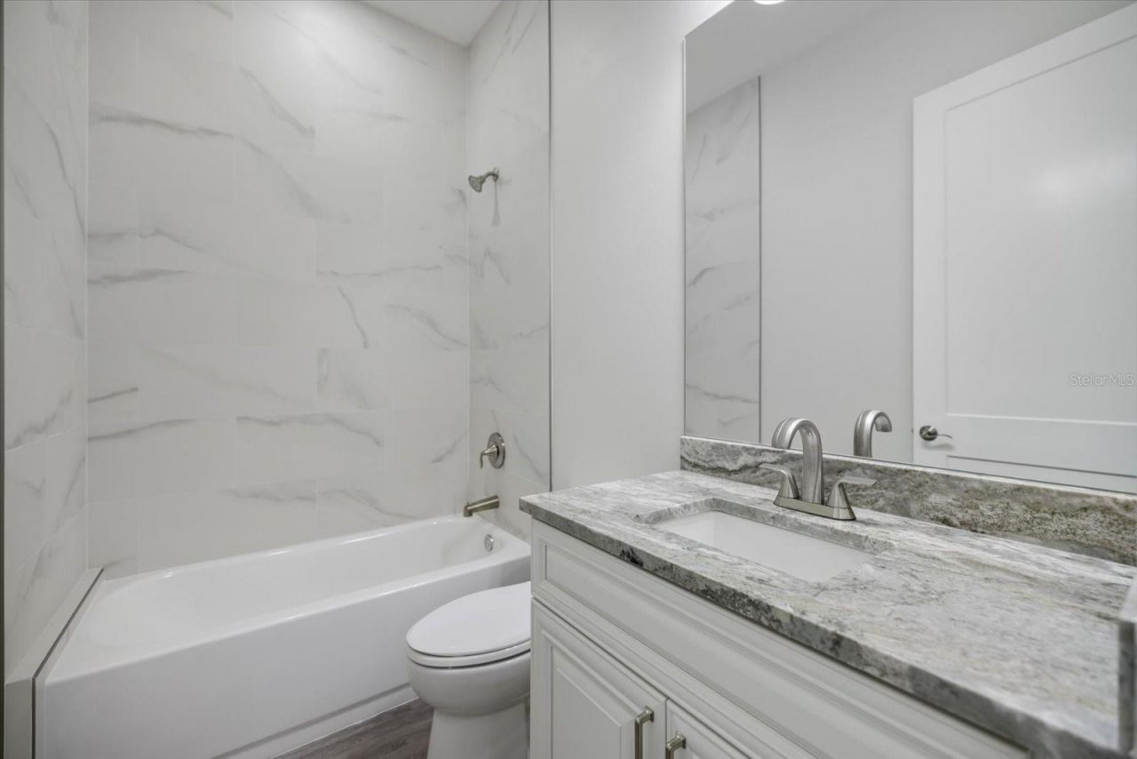 3525 Mcintosh Road, Sarasota, FL 34232 Photo