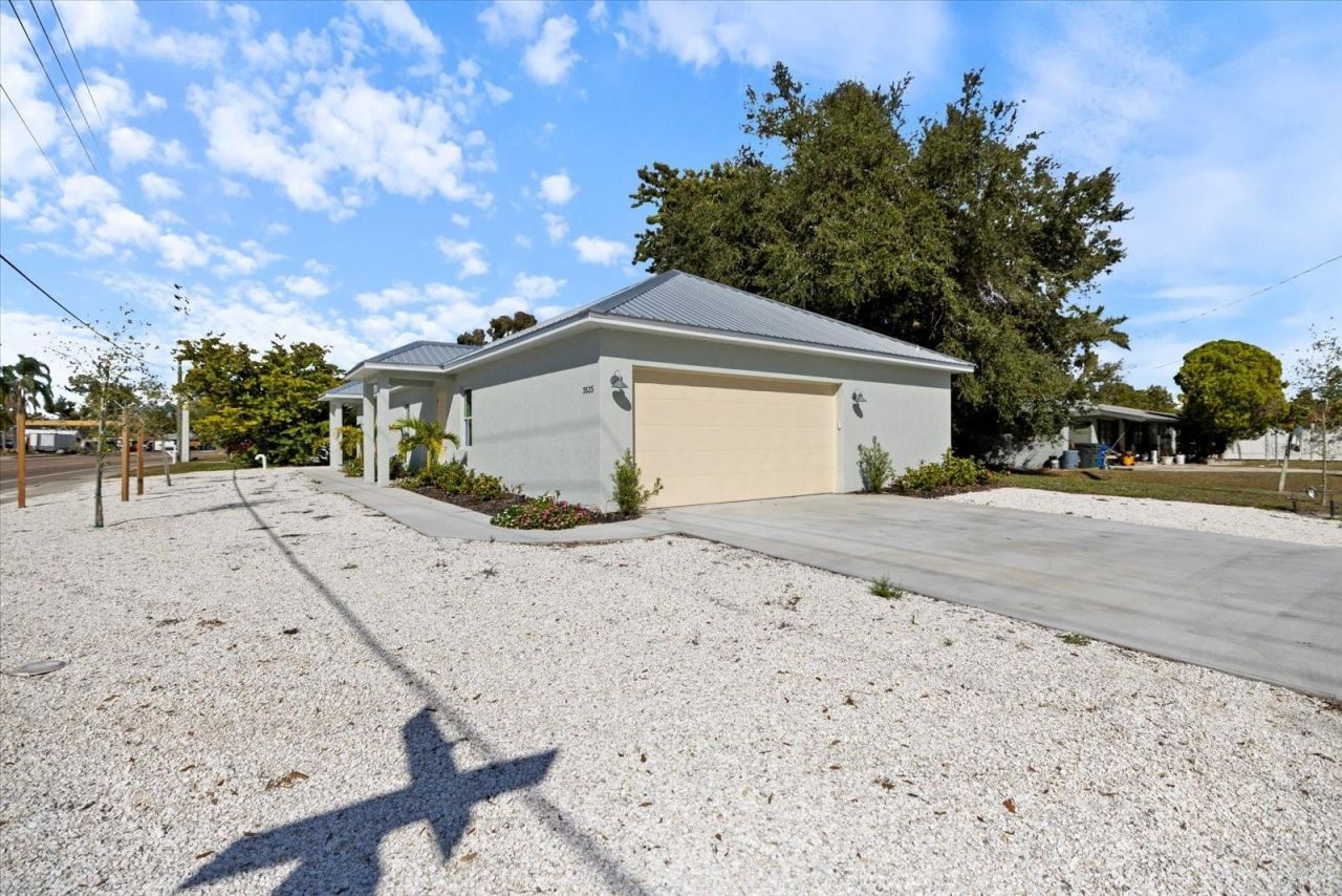 3525 Mcintosh Road, Sarasota, FL 34232 Photo