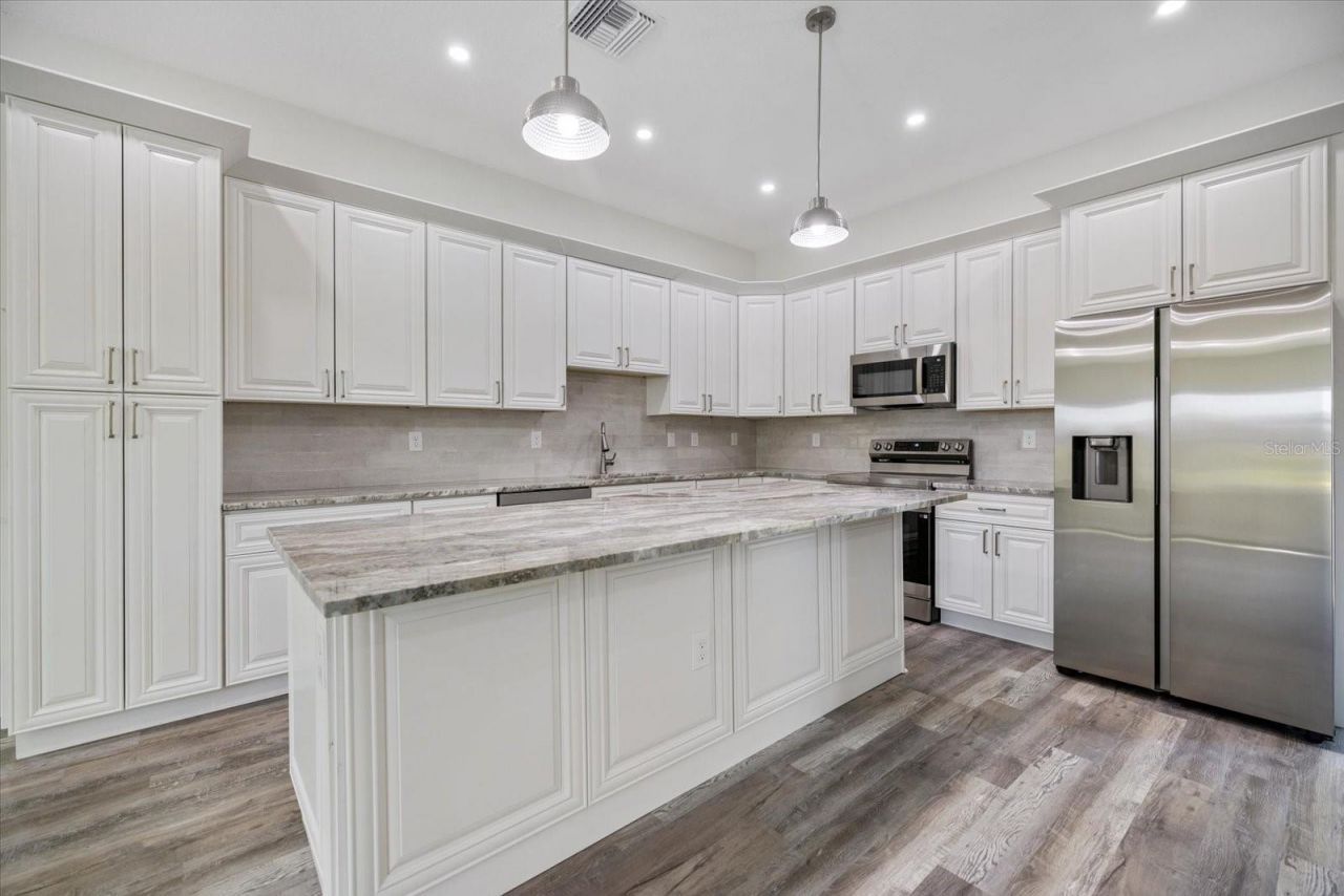 3525 Mcintosh Road, Sarasota, FL 34232 Photo