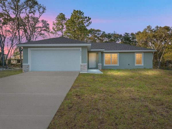 8 OAK TRAIL PLACE , OCALA, FL 34472