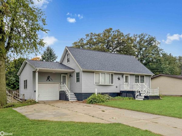 103 Pershing Avenue, Lincoln, IA 50652