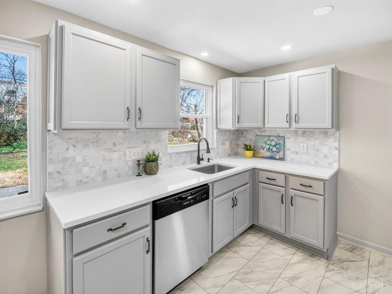 4056 Palos Street, Cincinnati, OH 45205 Photo 8