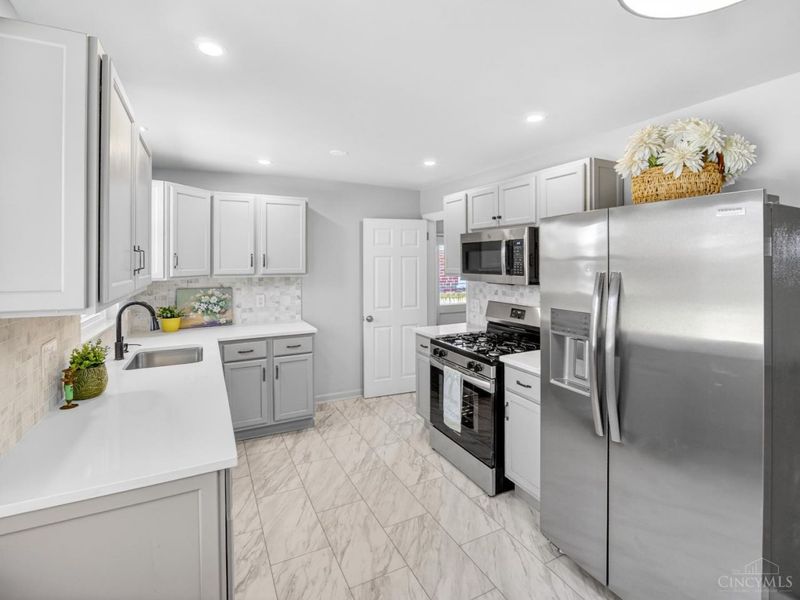 4056 Palos Street, Cincinnati, OH 45205 Photo 9