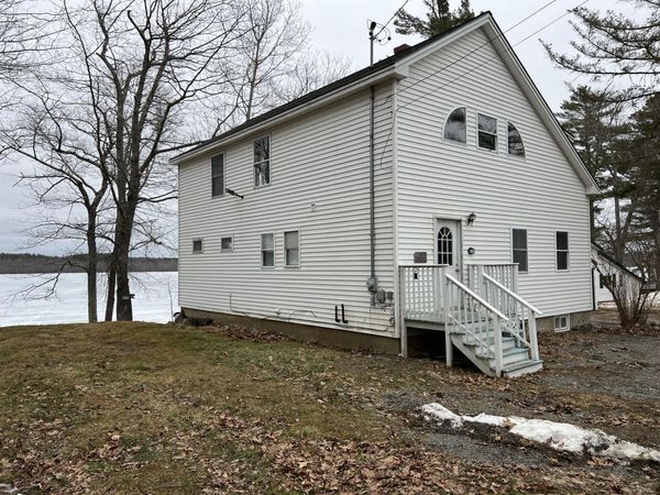 73 Fowlers Landing Road, Hampden, ME 04444