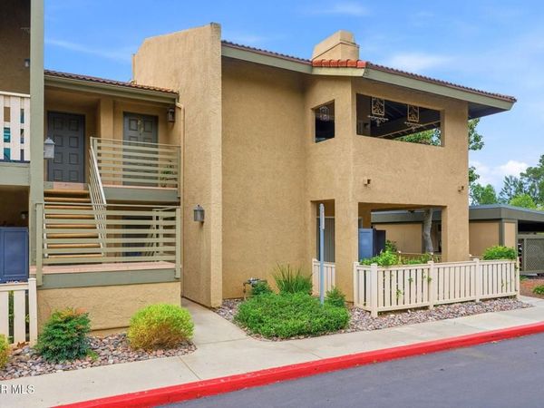460 Arbor Lane Court, Unit 202, Thousand Oaks, CA 91360