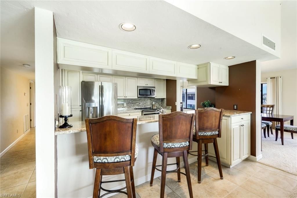 16580 Waters Edge Ct, Unit 202, Fort Myers, FL 33908 Photo