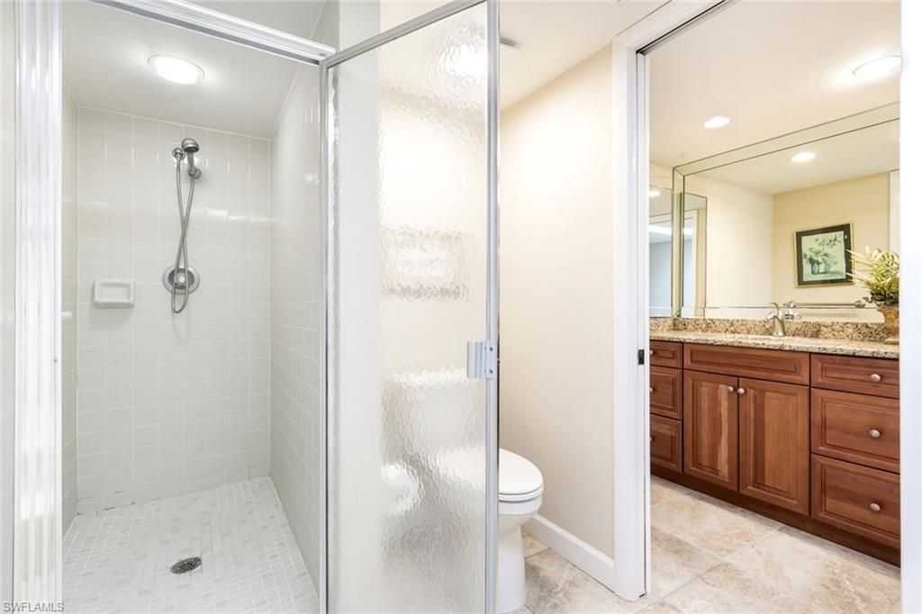 16580 Waters Edge Ct, Unit 202, Fort Myers, FL 33908 Photo