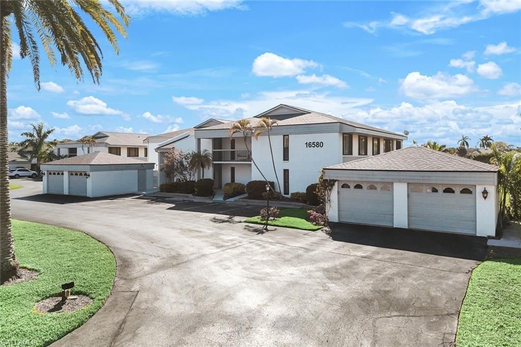 16580 Waters Edge Ct, Unit 202, Fort Myers, FL 33908 Photo
