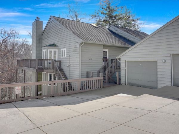 9653 S Harbour Pointe Drive, Bloomington, IN 47401