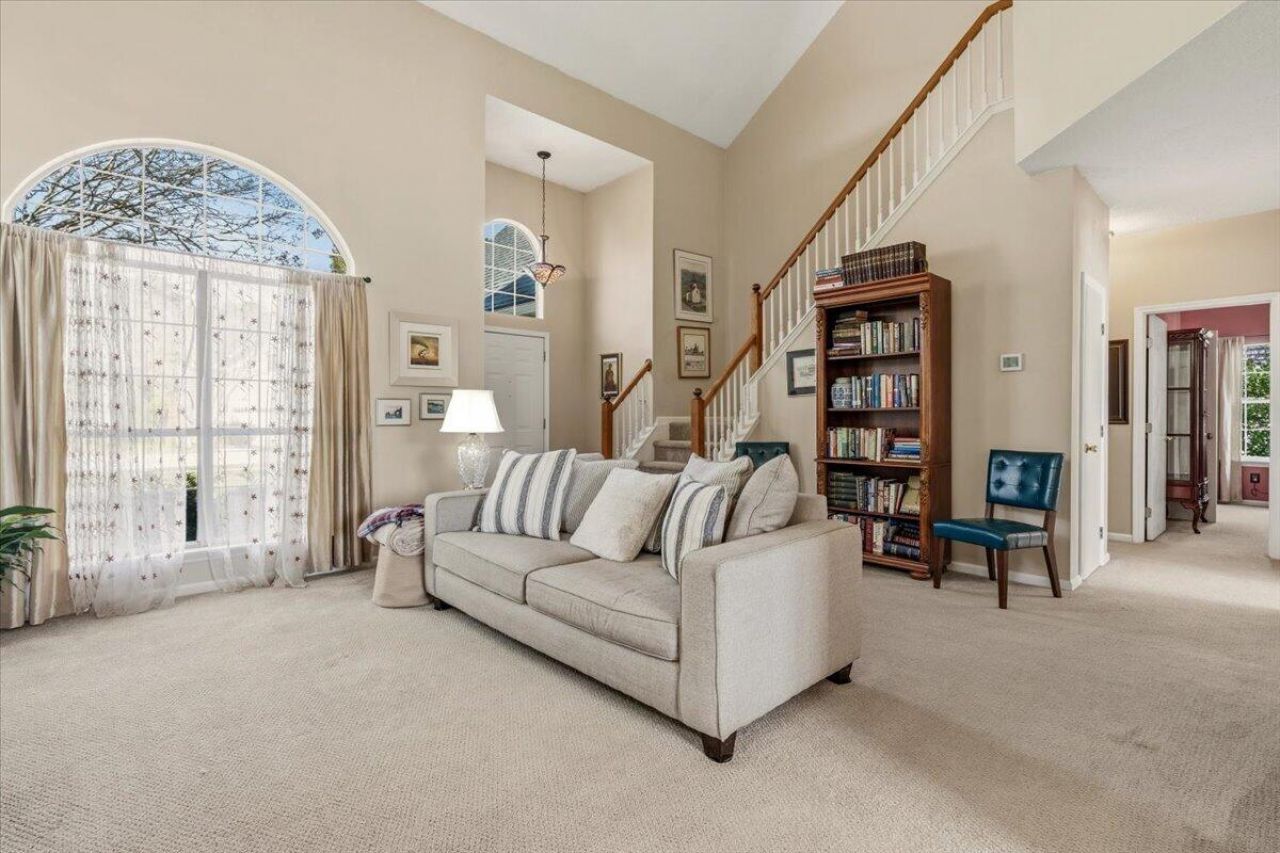 1732 Crystal Lake Drive Photo 10