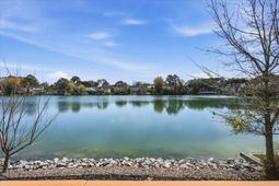 1732 Crystal Lake Drive photo 4