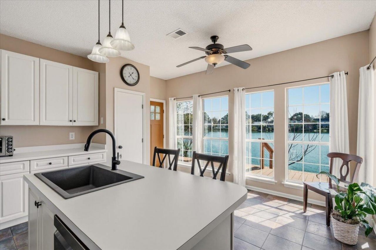 1732 Crystal Lake Drive Photo 20