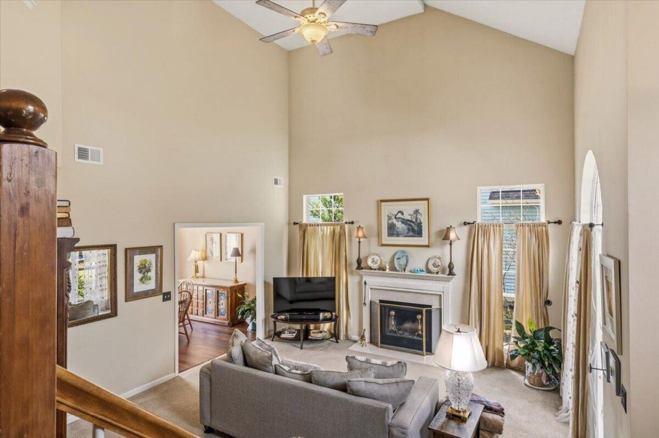 1732 Crystal Lake Drive Photo 8