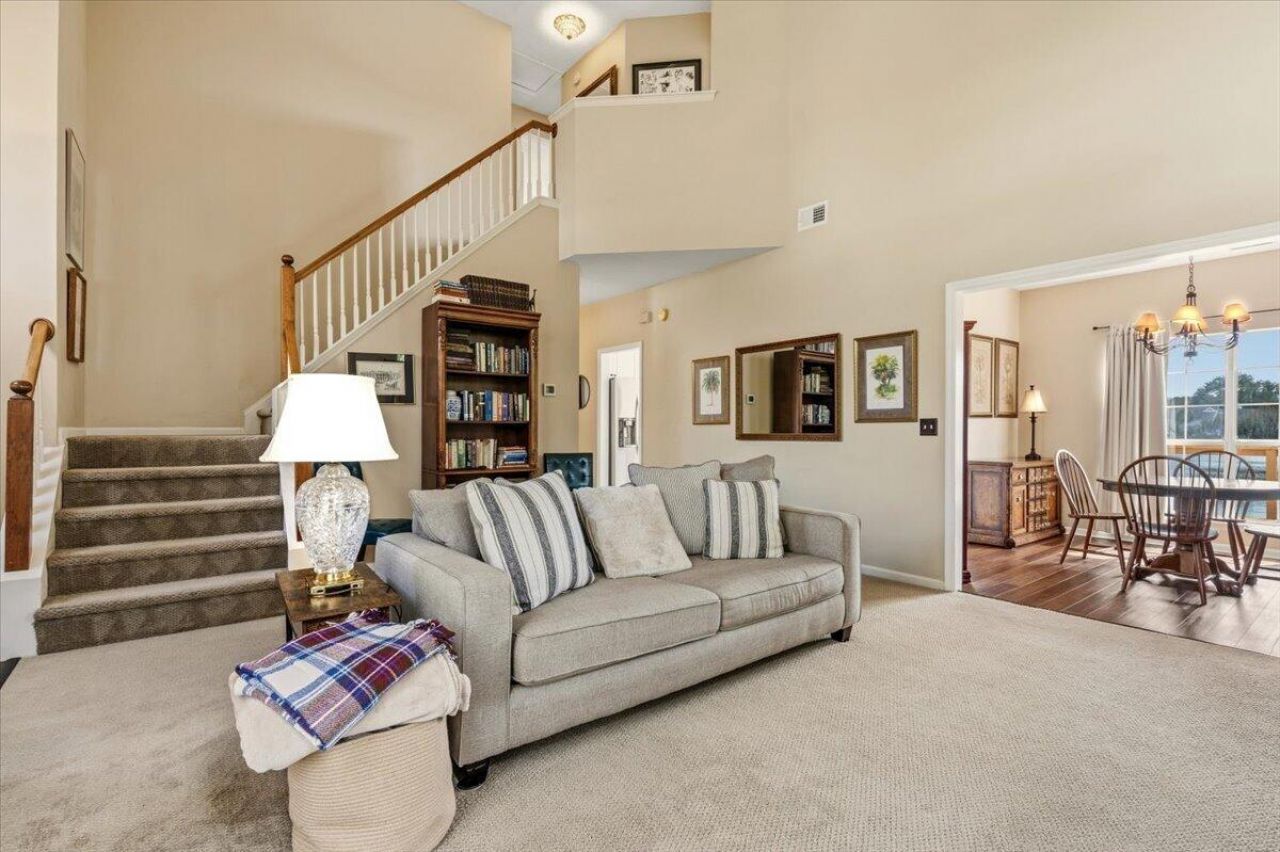 1732 Crystal Lake Drive Photo 9