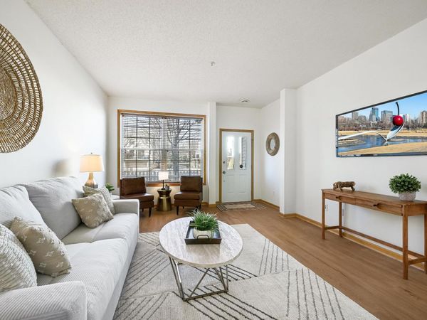 1996 Siefert Street, Chaska, MN 55318