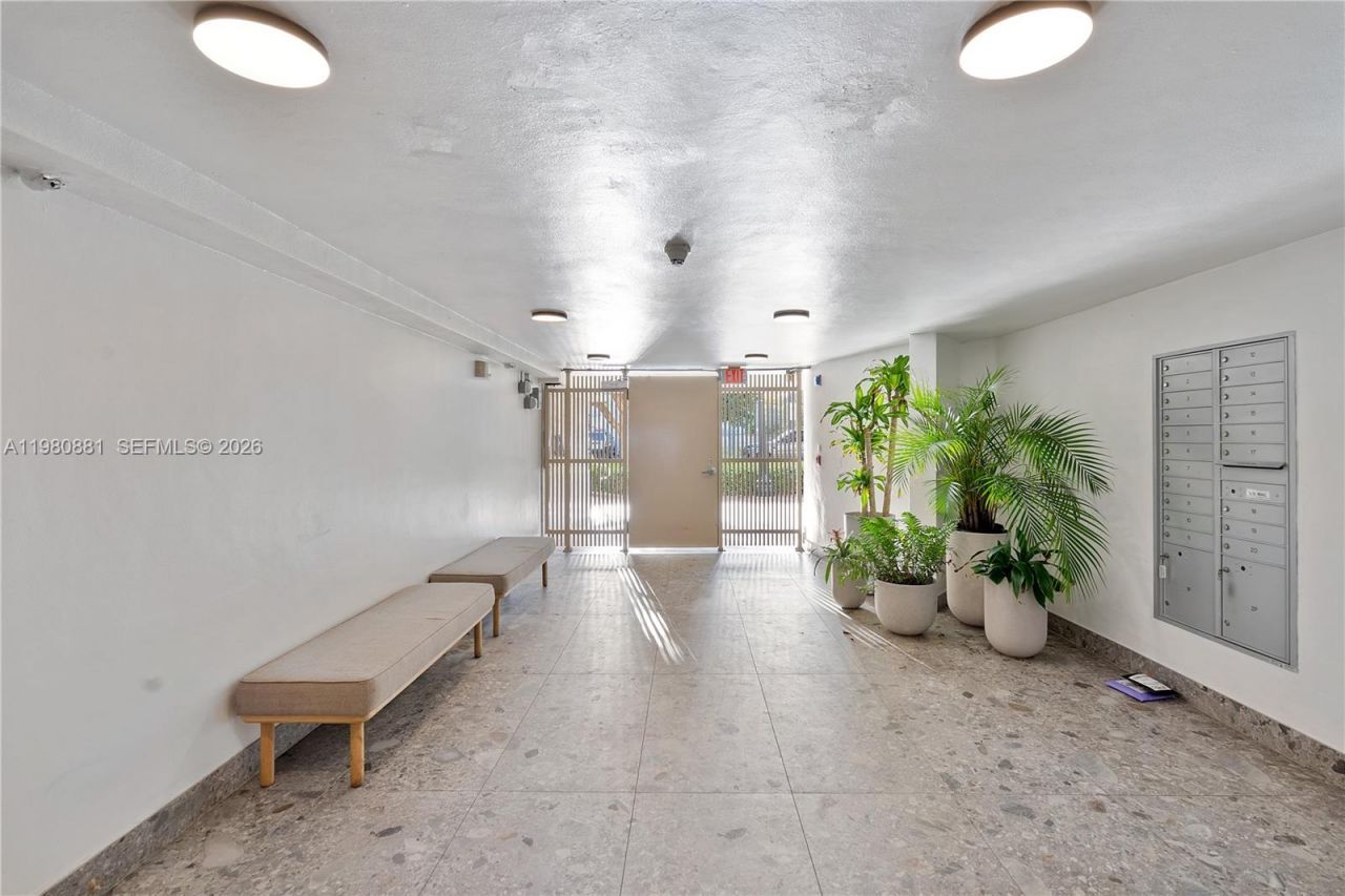 828 3rd St, Unit 314, Miami Beach, FL 33139 Photo