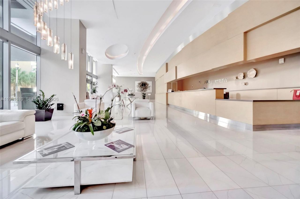 79 SW 12th St , Unit 2201-S, Miami, FL 33130 Photo