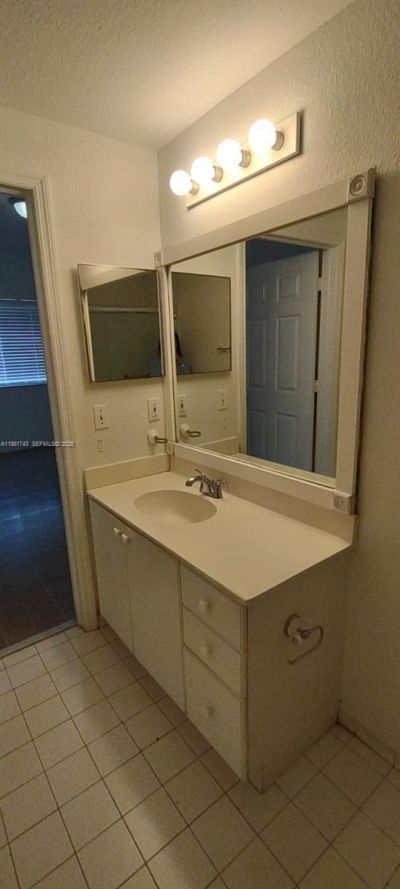 6940 NW 179th St, Unit 303-7, Hialeah, FL 33015 Photo