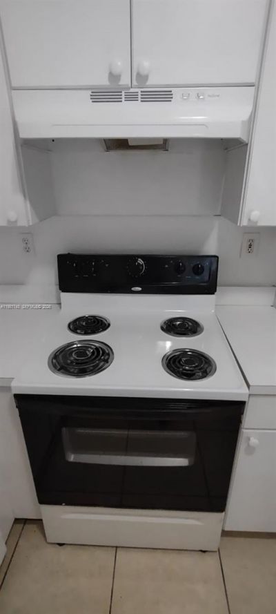 6940 NW 179th St, Unit 303-7, Hialeah, FL 33015 Photo
