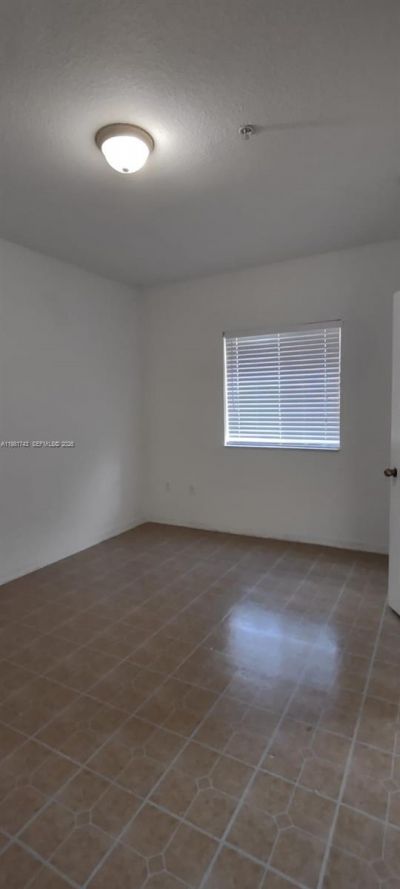 6940 NW 179th St, Unit 303-7, Hialeah, FL 33015 Photo