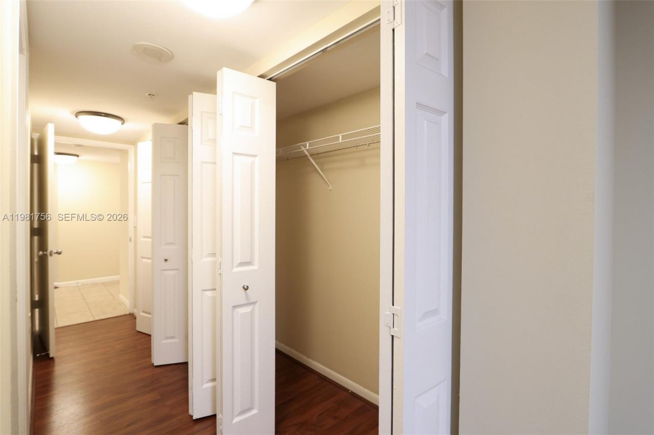 520 SE 5th Ave , Unit 2411, Fort Lauderdale, FL 33301 Photo